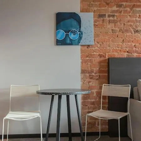 Resume Apartments, Reporter Flat No 3 By Urban Rent