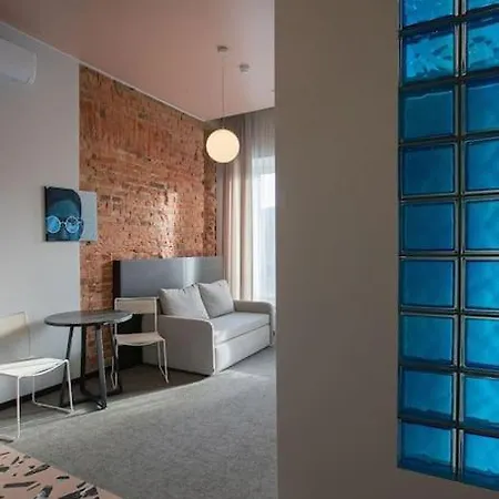 Resume Apartments, Reporter Flat No 3 By Urban Rent